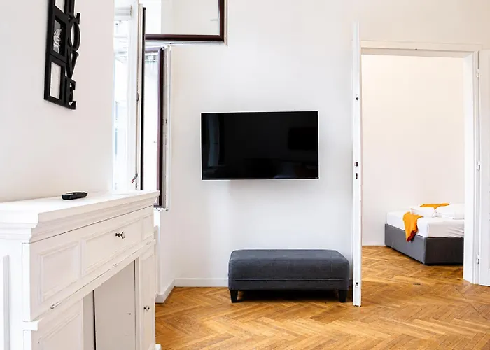 Joyful 4br @ Superb Location Near Akh Hospital شقة فيينا