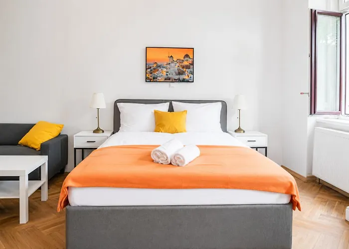 شقة Joyful 4br @ Superb Location Near Akh Hospital *