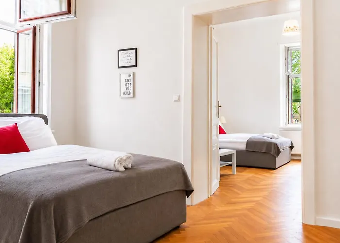 شقة Joyful 4br @ Superb Location Near Akh Hospital