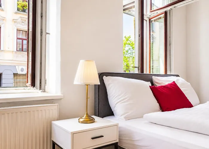 شقة Joyful 4br @ Superb Location Near Akh Hospital