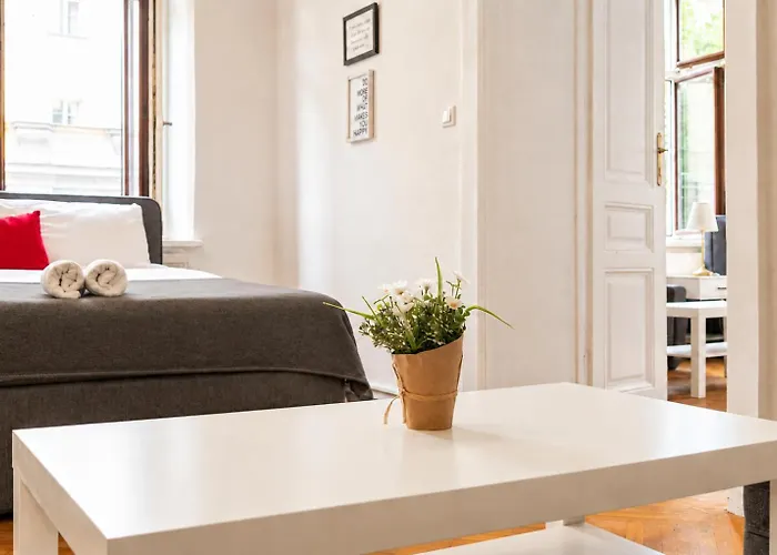 شقة Joyful 4br @ Superb Location Near Akh Hospital فيينا