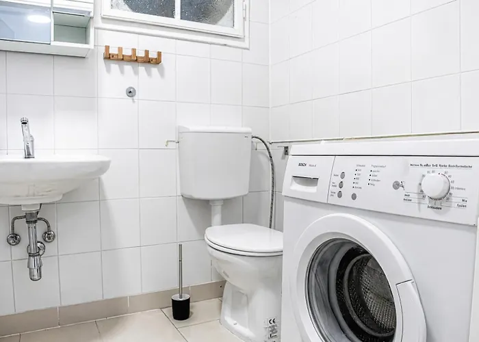 شقة Joyful 4br @ Superb Location Near Akh Hospital